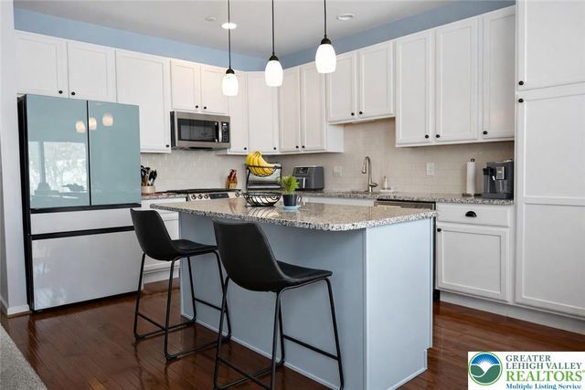 560 Gray Feather Way, Upper Macungie Twp, PA 18104