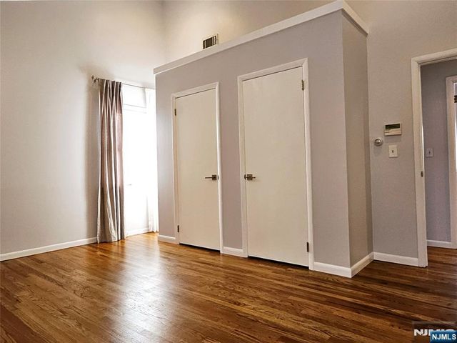 32 6th, Cresskill, NJ 07626