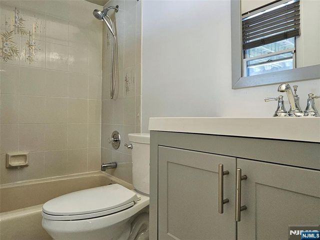 32 6th, Cresskill, NJ 07626