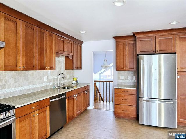 32 6th, Cresskill, NJ 07626