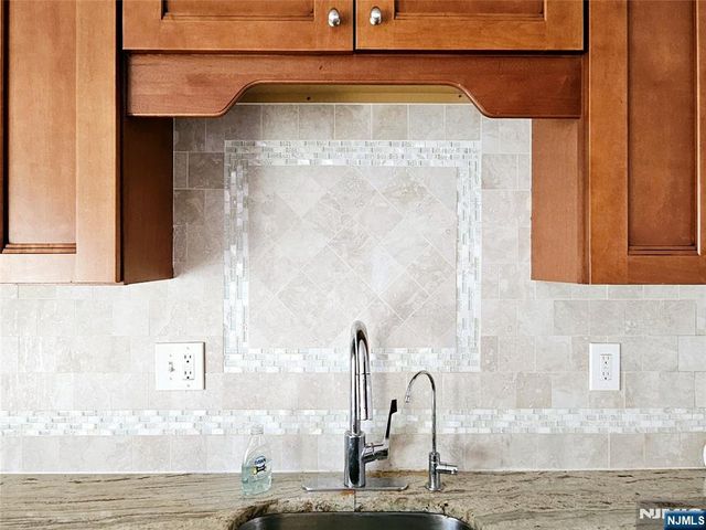 32 6th, Cresskill, NJ 07626