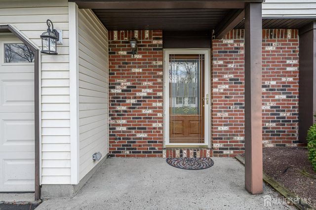 10 Eric Drive, Howell, NJ 07731