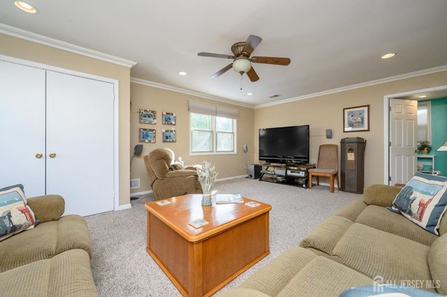 10 Eric Drive, Howell, NJ 07731