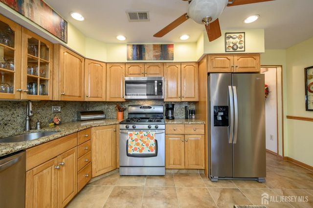 10 Eric Drive, Howell, NJ 07731