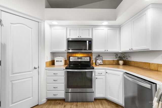 5201 N Toscana Ave, Meridian, ID 83642