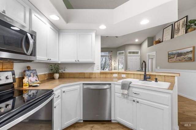 5201 N Toscana Ave, Meridian, ID 83642