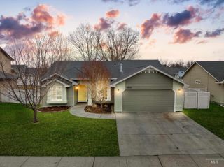 5201 N Toscana Ave, Meridian, ID 83642