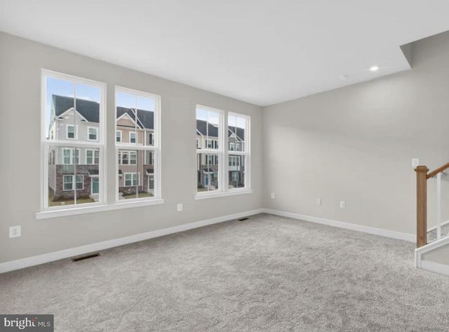 4945 DUNHAVEN DR, Fredericksburg, VA 22408