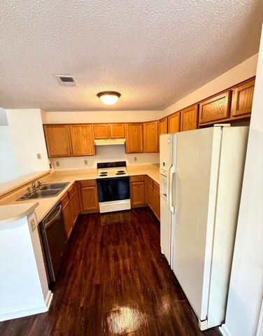 957 ZENITH CV S, Cordova, TN 38018