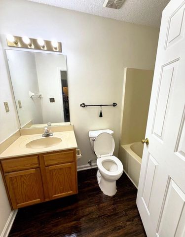 957 ZENITH CV S, Cordova, TN 38018