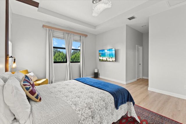 4931 Whispering Way, Fort Lauderdale, FL 33312