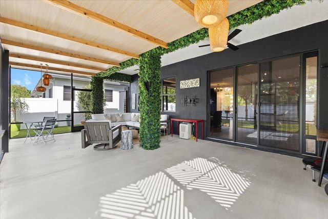 4931 Whispering Way, Fort Lauderdale, FL 33312