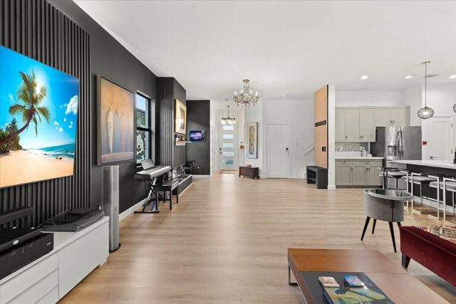 4931 Whispering Way, Fort Lauderdale, FL 33312