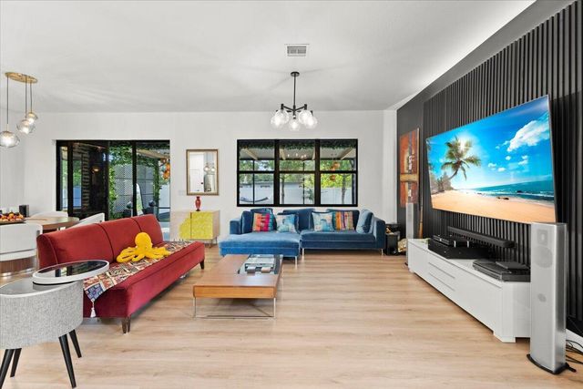 4931 Whispering Way, Fort Lauderdale, FL 33312