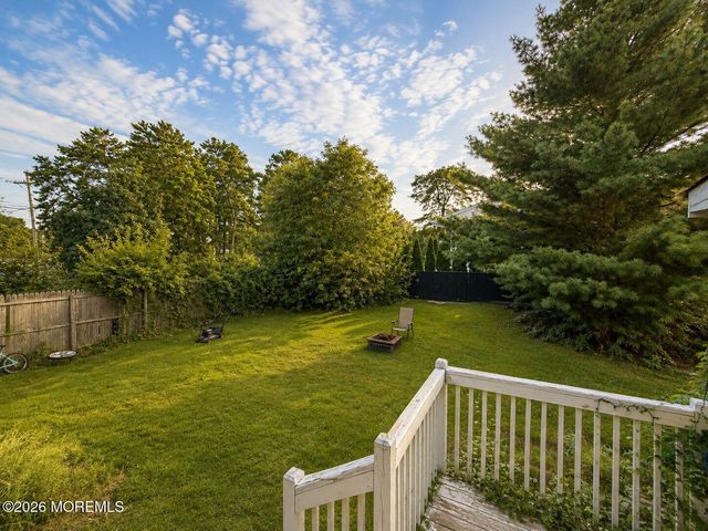 100 Myrtle Street, Lakehurst, NJ 08733