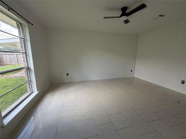 14407 Locke Lane, Houston, TX 77077