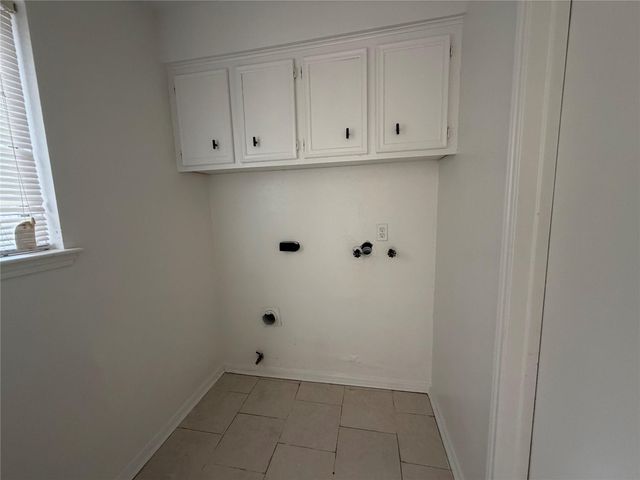 14407 Locke Lane, Houston, TX 77077