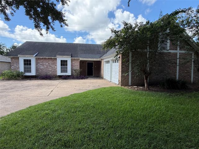 14407 Locke Lane, Houston, TX 77077