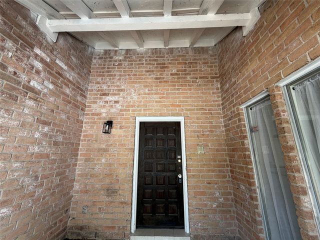 14407 Locke Lane, Houston, TX 77077