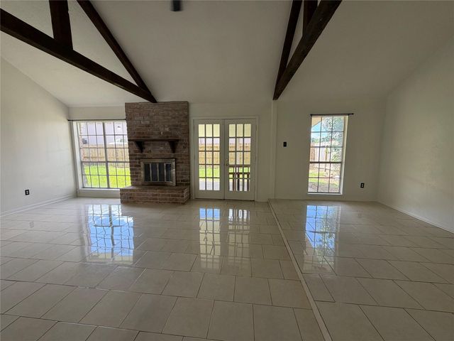14407 Locke Lane, Houston, TX 77077