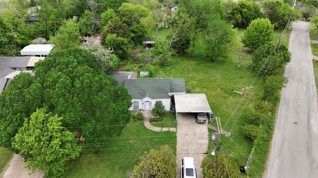 243 Walnut Street, Wilmer, TX 75172