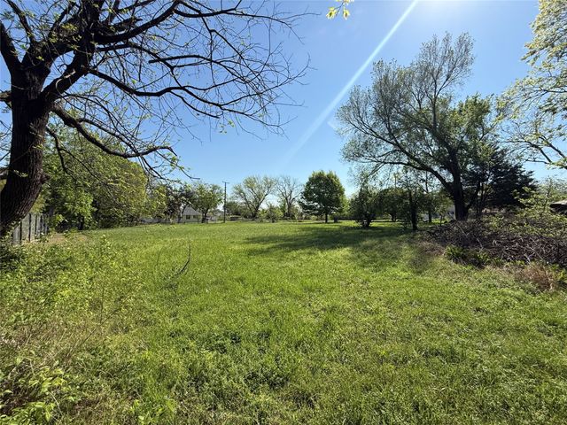 243 Walnut Street, Wilmer, TX 75172