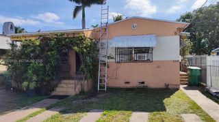 2238 NW 34th St, Miami, FL 33142