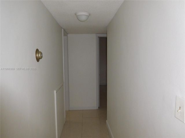 2810 NE 201st Ter G330, Aventura, FL 33180