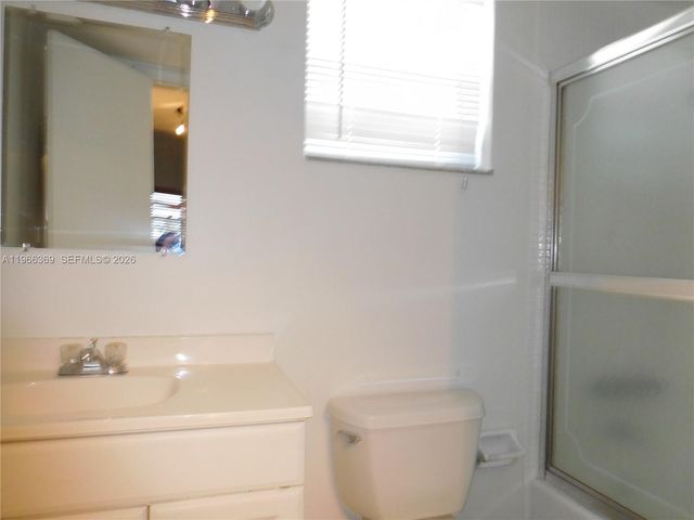 2810 NE 201st Ter G330, Aventura, FL 33180