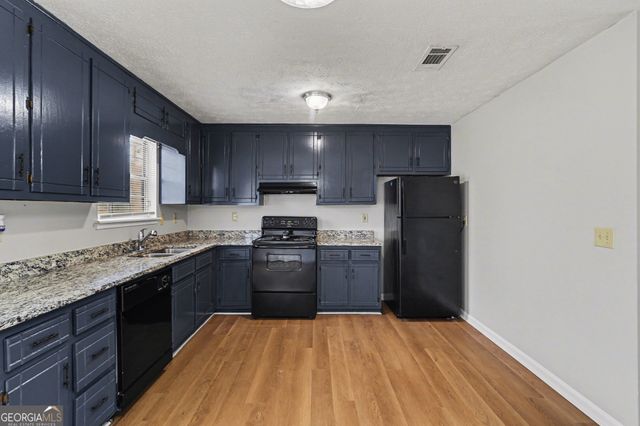 2436 Eric Lane, Douglasville, GA 30135