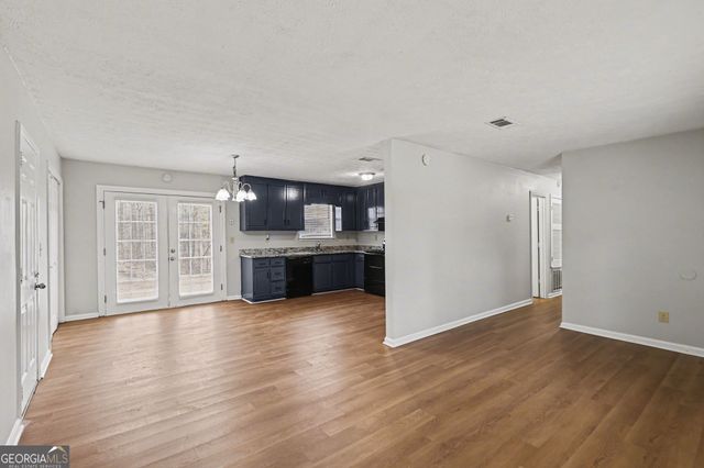 2436 Eric Lane, Douglasville, GA 30135