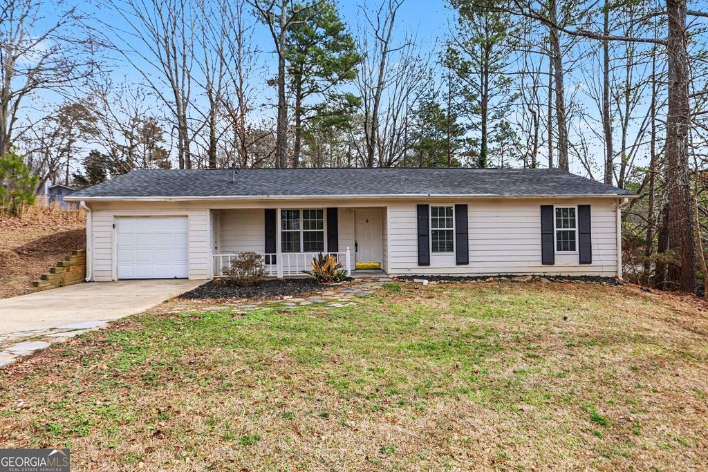 2436 Eric Lane, Douglasville, GA 30135