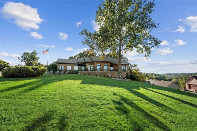 8289 Eagle Crest Drive, Rogers, AR 72756