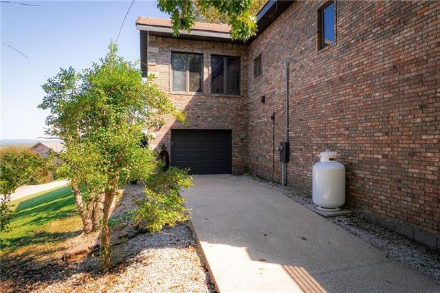 8289 Eagle Crest Drive, Rogers, AR 72756