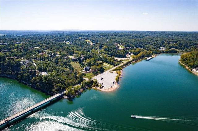 8289 Eagle Crest Drive, Rogers, AR 72756