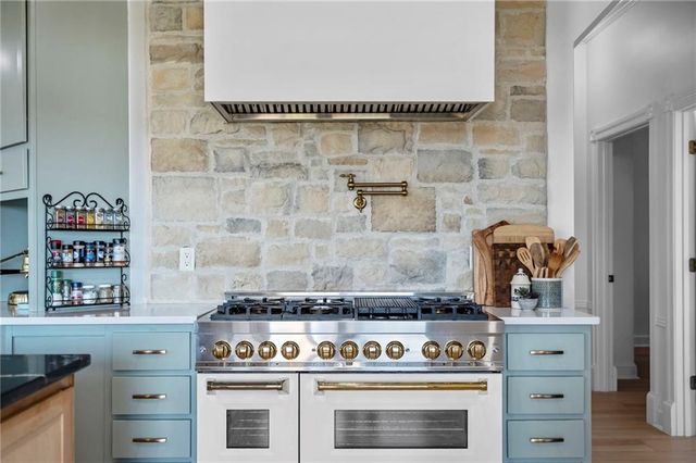 8289 Eagle Crest Drive, Rogers, AR 72756