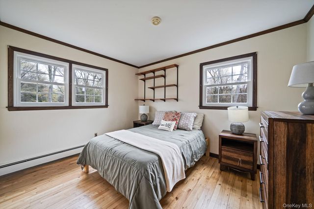 24 Lower Cross, Shoreham, NY 11786