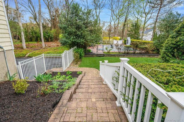 24 Lower Cross, Shoreham, NY 11786