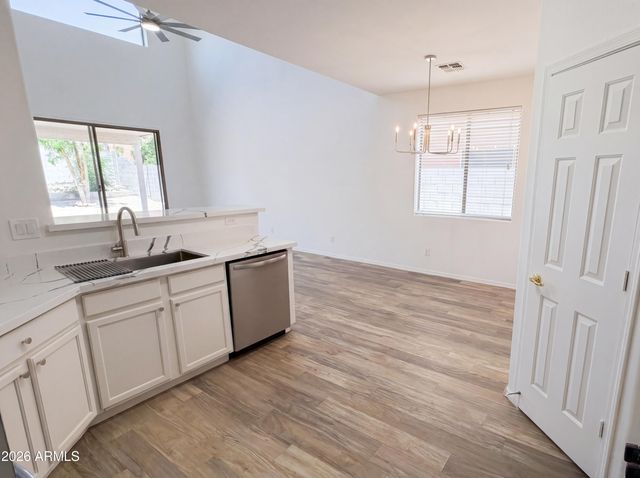 6764 W TETHER Trail, Peoria, AZ 85383