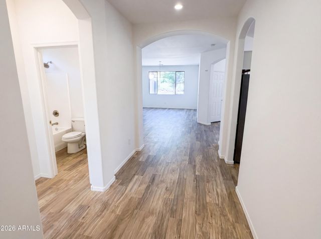 6764 W TETHER Trail, Peoria, AZ 85383