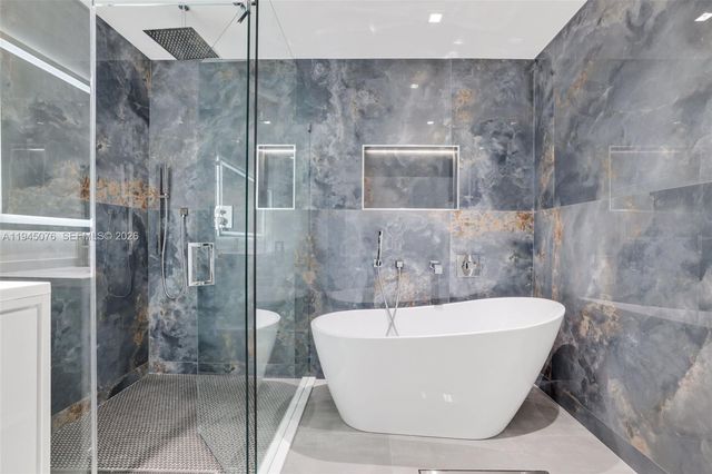 340 SE 13th Ave, Pompano Beach, FL 33060