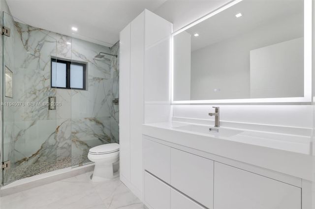 340 SE 13th Ave, Pompano Beach, FL 33060