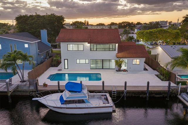 340 SE 13th Ave, Pompano Beach, FL 33060