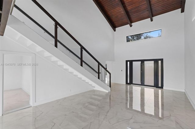 340 SE 13th Ave, Pompano Beach, FL 33060