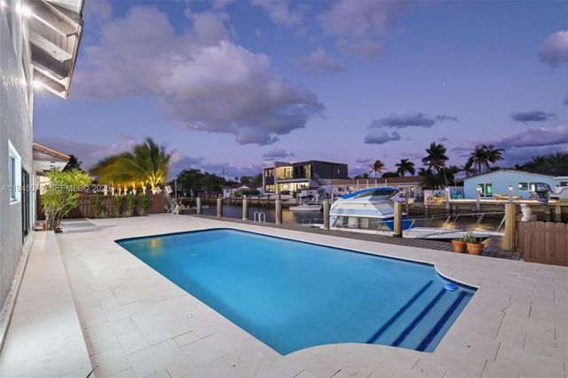 340 SE 13th Ave, Pompano Beach, FL 33060