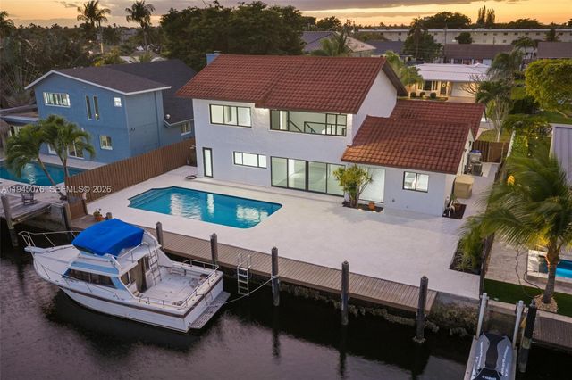 340 SE 13th Ave, Pompano Beach, FL 33060