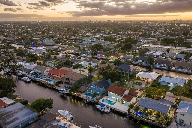 340 SE 13th Ave, Pompano Beach, FL 33060