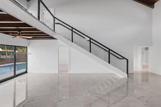 340 SE 13th Ave, Pompano Beach, FL 33060