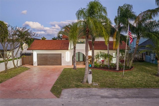 340 SE 13th Ave, Pompano Beach, FL 33060
