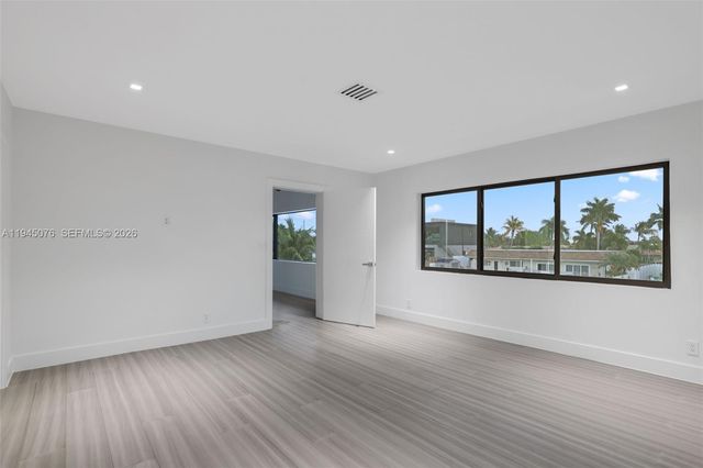 340 SE 13th Ave, Pompano Beach, FL 33060